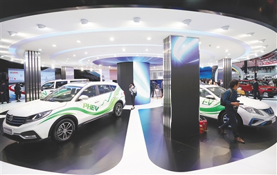 新能源唱主角 智能化成風潮