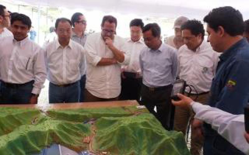 中國能建葛洲壩二公司承建的厄瓜多爾米拉多銅礦基米事故庫壩體填筑封頂