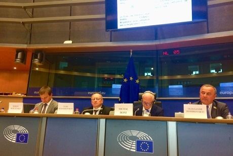 烏克蘭與歐洲議會(huì)討論“能源橋梁”