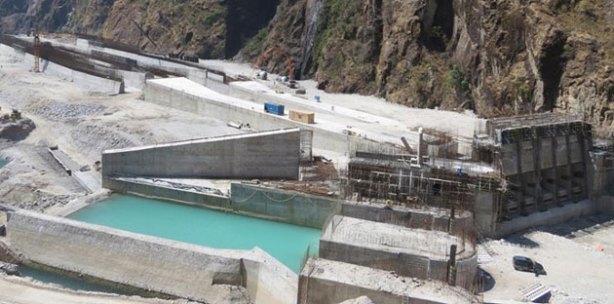 Tamakoshi V級聯電力項目開始工作