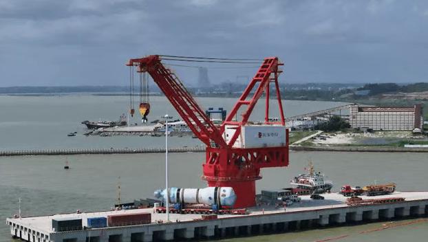 重量級(jí)“蒸汽管家”入駐，廉江核電1號(hào)機(jī)組關(guān)鍵設(shè)備運(yùn)抵現(xiàn)場(chǎng)