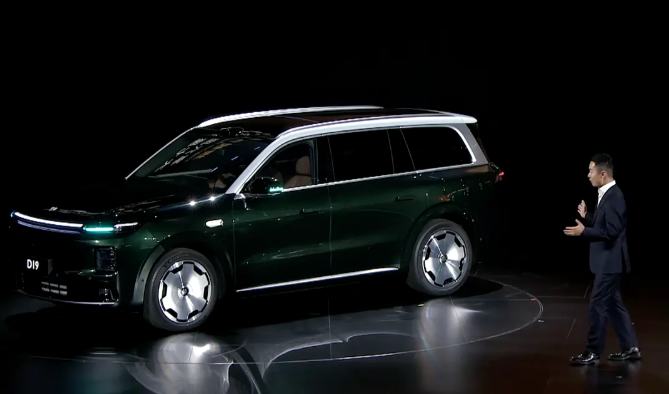 零跑發(fā)布D19與D99雙旗艦車(chē)型