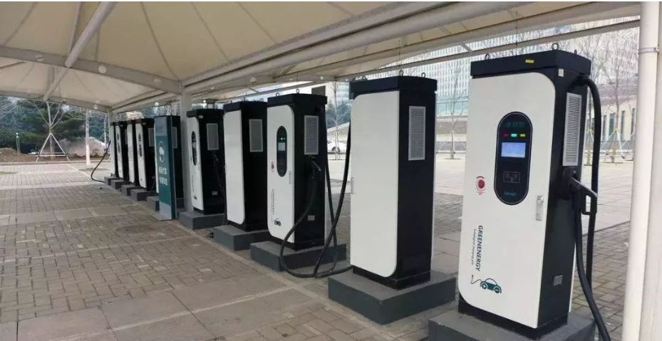 預(yù)算壓力成英國公共電動汽車充電設(shè)施部署主要挑戰(zhàn)