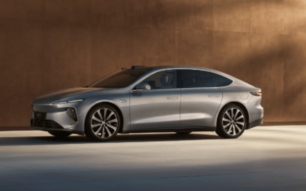 蔚來汽車2025年第四季度首次實現(xiàn)盈利